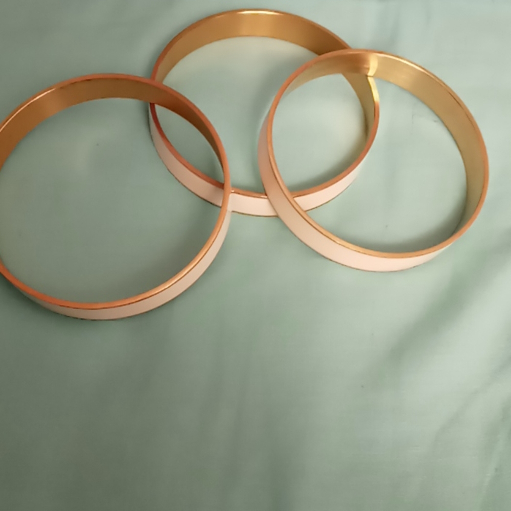 Off white bracelets - Picture 3 of 3